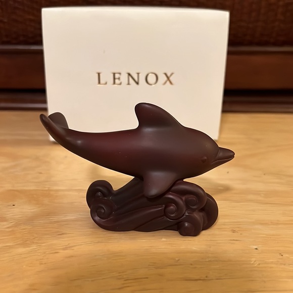 COLLECTIBLE LENOX CHINA DOLPHIN ON WOODEN BASE•NEW IN BOX - Picture 3 of 7